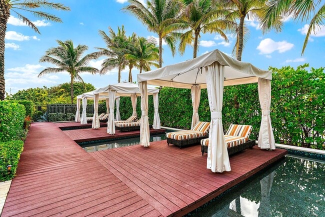 Building Photo - 155 S Ocean Ave