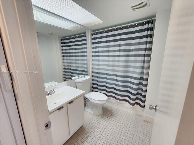 Building Photo - 1000 SW 128th Terrace