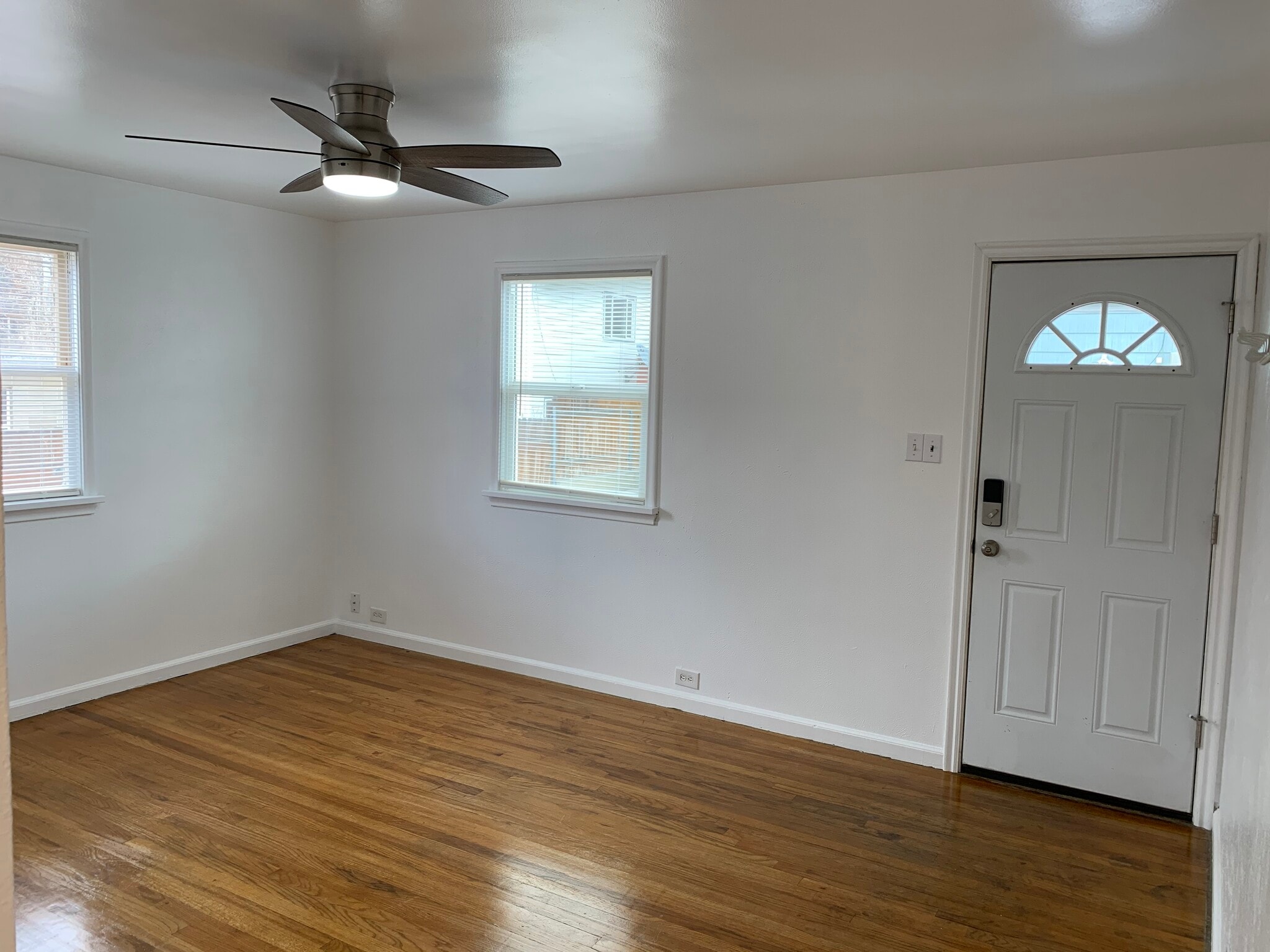 Living room - 328 H St