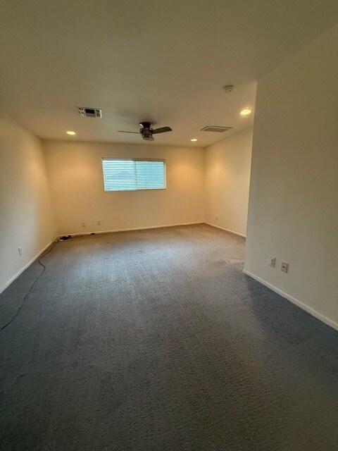 Building Photo - 8425 E Bonita Dr