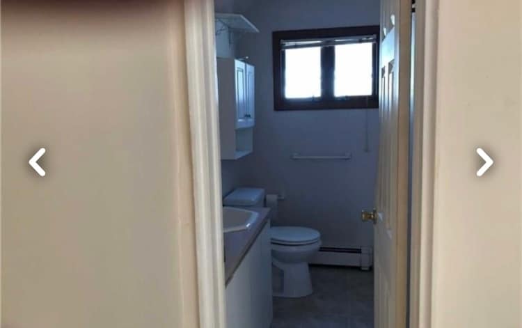 Full bath with tub - 28 Rocco Dr