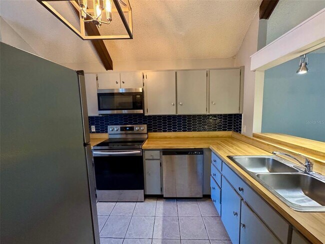 Building Photo - 4145 Muriel Pl