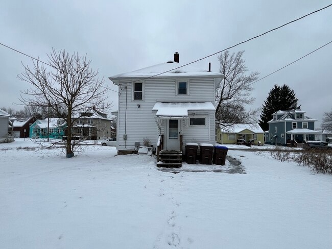 Building Photo - 769 Sherman Ave Ave