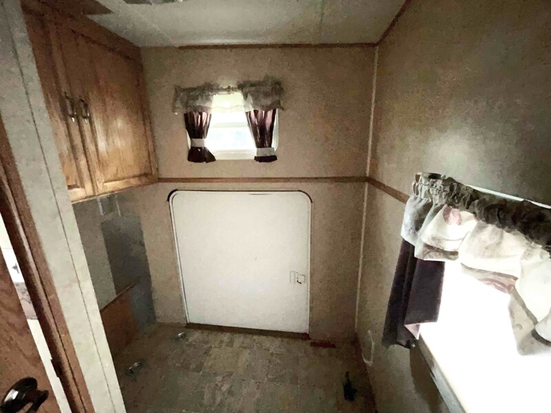 Building Photo - 1 1st St