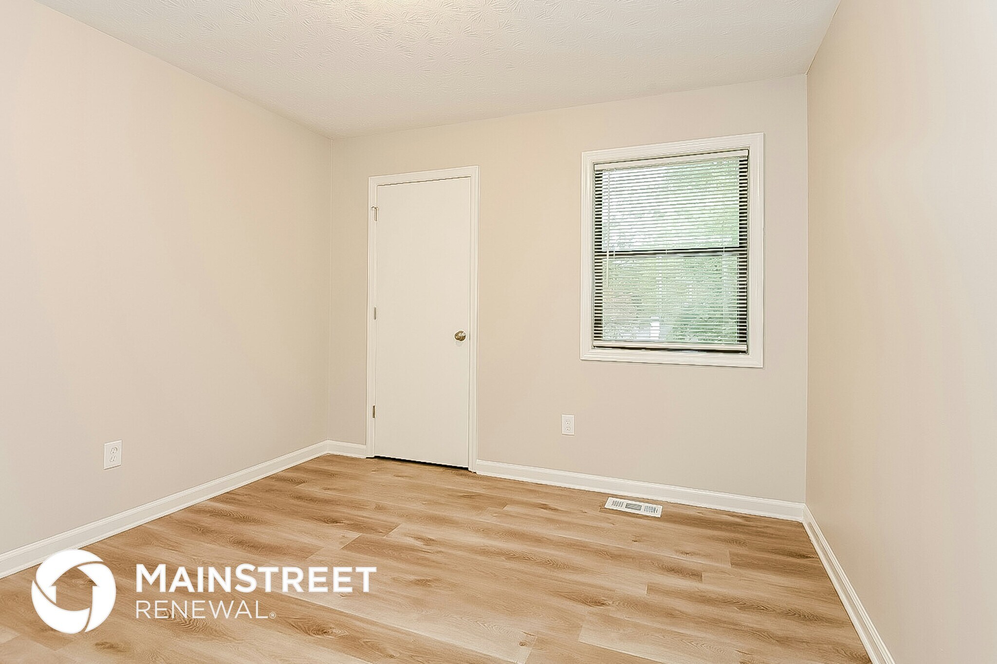 Building Photo - 616 Rivercrest Dr