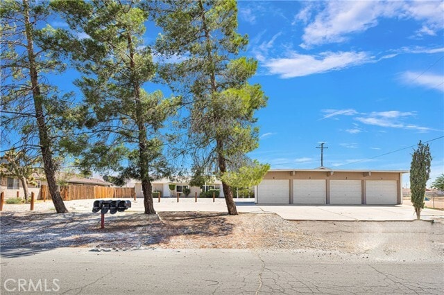 Building Photo - 20933 Sioux Rd