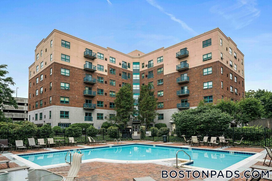 Building Photo - 175 Cottage St