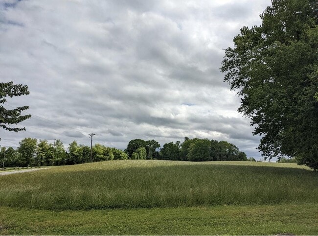 Building Photo - 140 Old Turnpike Rd