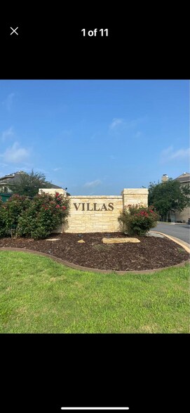 Building Photo - 2116 Tanglewood Blvd