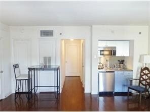 Building Photo - 1205 St Charles Ave