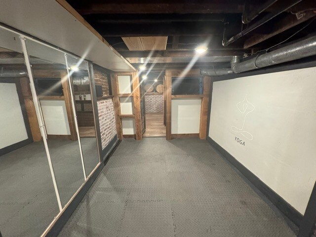 Building Photo - 623 S Logan St