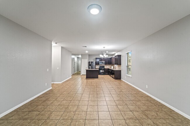 Building Photo - 815 Messina Ln