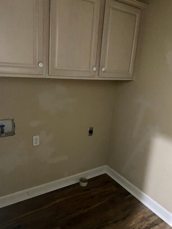 Building Photo - 35 Winchester Cv