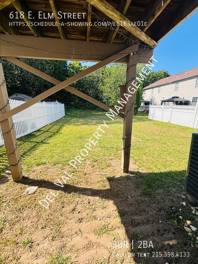 Building Photo - 618 E Elm St