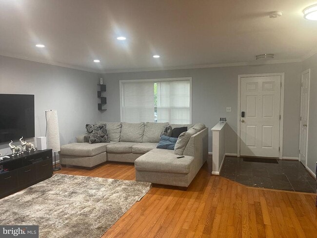 Building Photo - 13150 Ashnut Ln