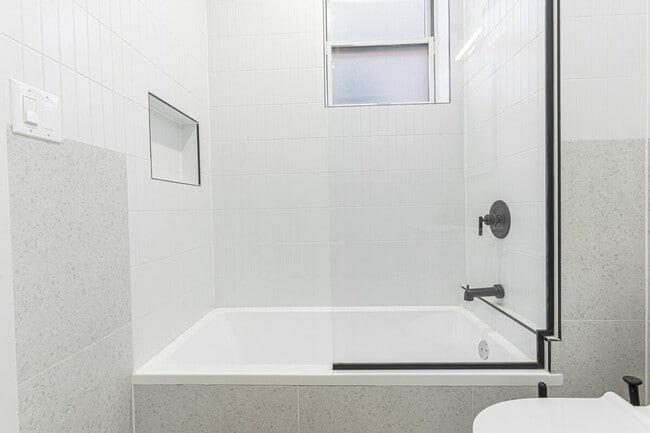 Building Photo - 1255 Decatur St