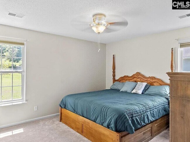 Building Photo - 21 Rosepine Dr