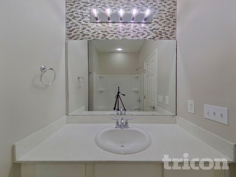 Building Photo - 3088 Holly Grove Lane