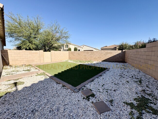 Building Photo - 7161 S Paseo Monte Verde