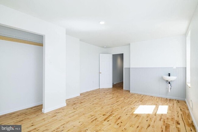 Building Photo - 1234 S 15th St