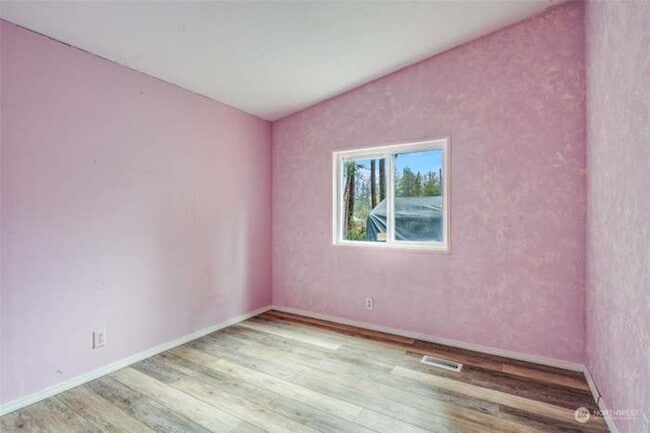 Building Photo - 3 bedroom in Timberlakes