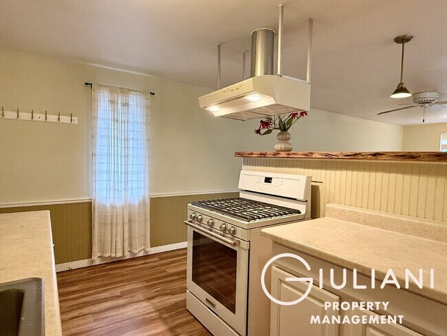 Building Photo - Charming 1-Bedroom Unit in San Anselmo!