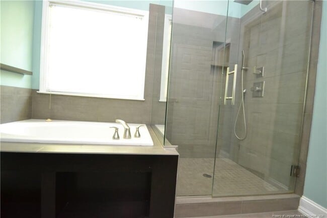 Building Photo - 6524 Englehardt Dr