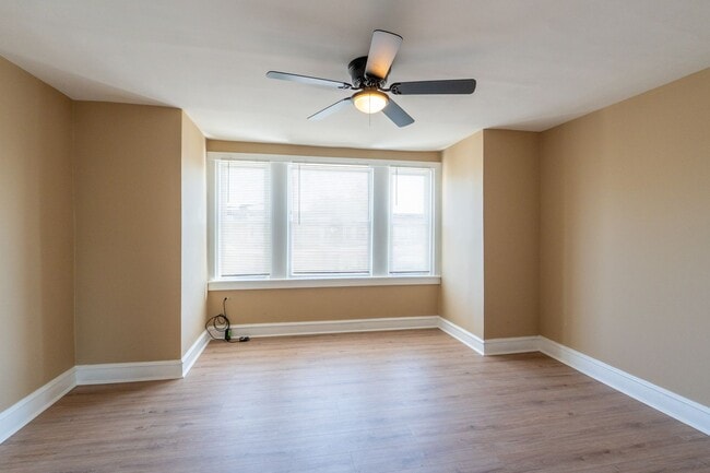 Building Photo - Newly rehabbed 3 bedroom