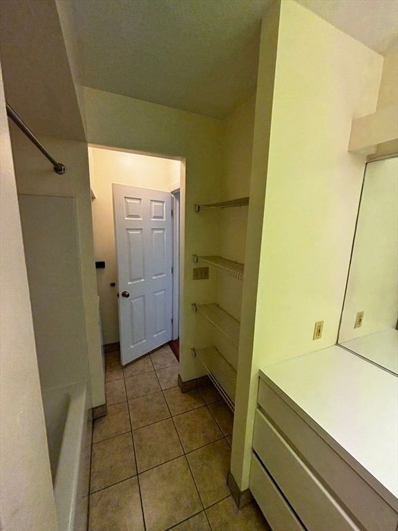 Building Photo - 1010 Middle St