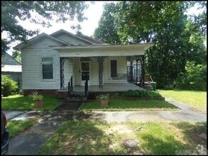 Building Photo - 3300 Marshall St