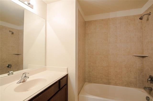 Building Photo - 1312 Soap Tree Dr