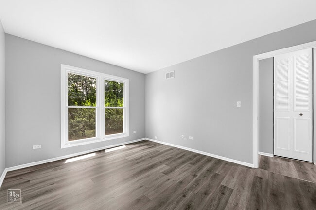 Building Photo - 855 Garfield Ave