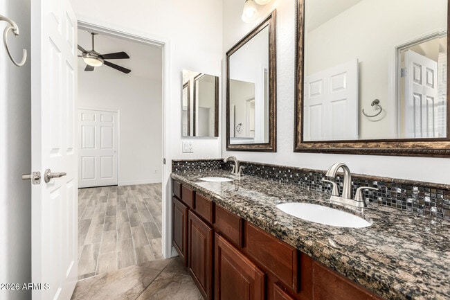 Building Photo - 15468 W Coolidge St