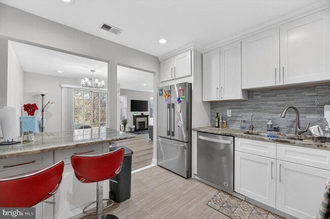 Building Photo - 133 Andover Pl