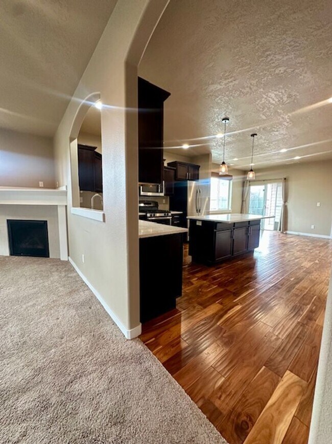 Building Photo - 63266 NW Newhall Pl