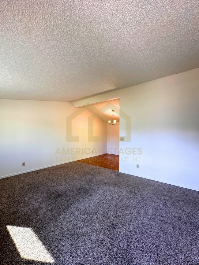 Building Photo - 3855 Via Mondo