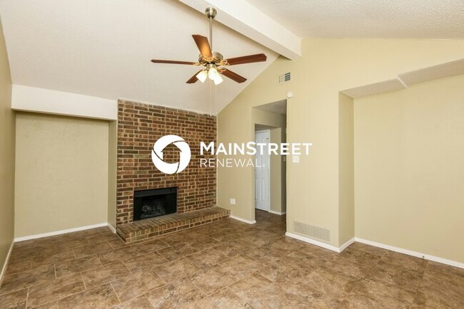 Building Photo - 6407 Woods Edge Dr