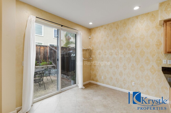 Building Photo - 664 Julmar Cir