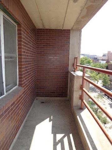 Building Photo - 536 State St