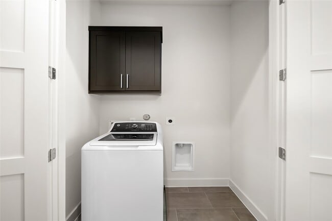 Building Photo - 2408 Gray St