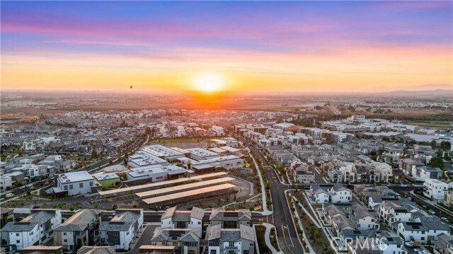 Building Photo - 120 Yugen