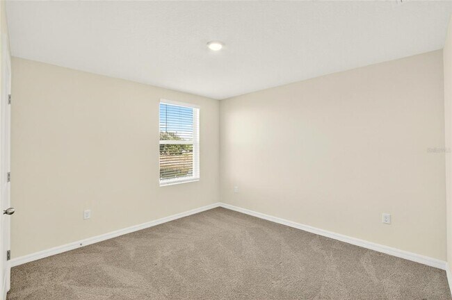 Building Photo - 3288 Silver Date Dr