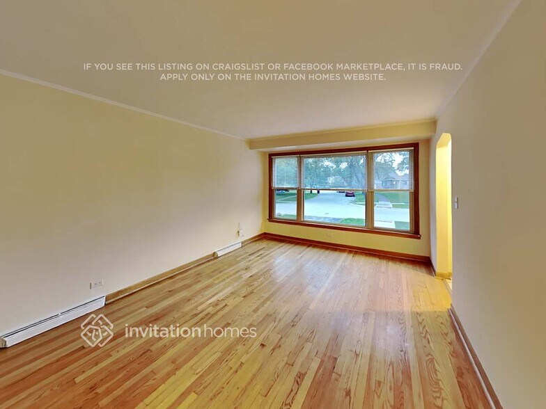 Building Photo - 10933 S Tripp Ave