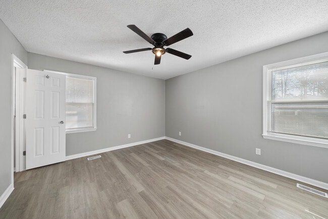 Building Photo - Mayodan