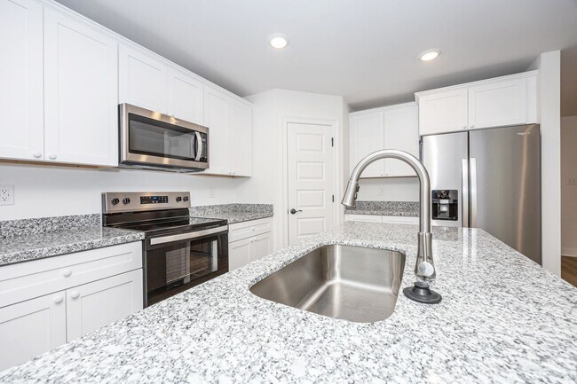Building Photo - Brand-New Pet-Friendly 3BR/3BA Home with Large Bonus Room in Ocean Springs!