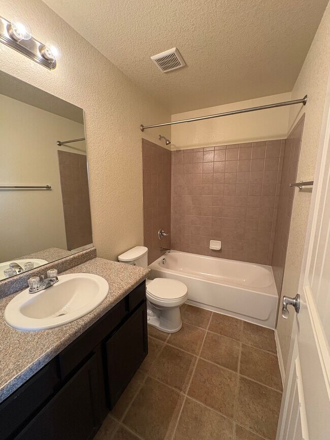 Building Photo - 3 Bedroom 2.5 Bath Townhome  with AC in Lorson Ranch