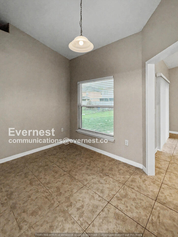 Building Photo - 505 Viceroy Ct