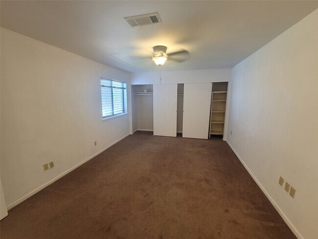Building Photo - 7523 Beaudelaire Cir