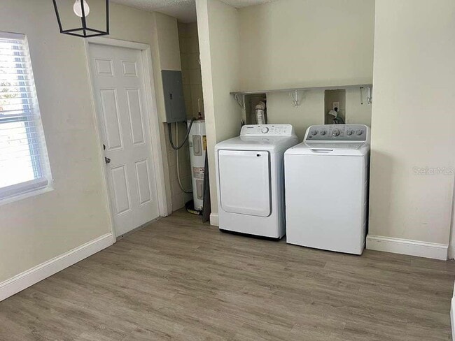 Building Photo - 4138 Westgate Rd