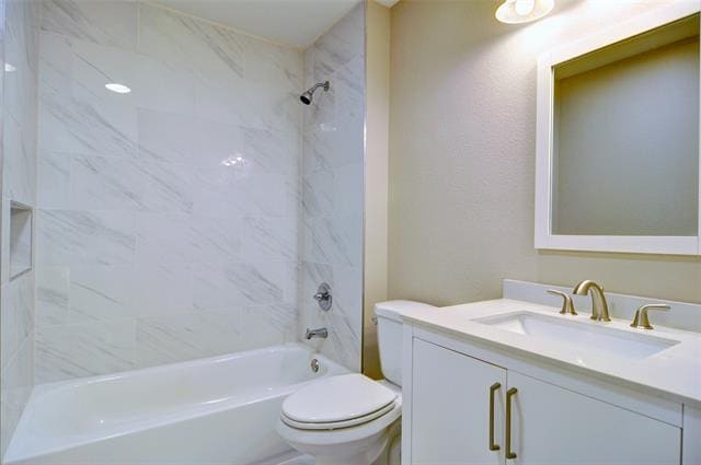 Building Photo - 3700 Jeanette Dr